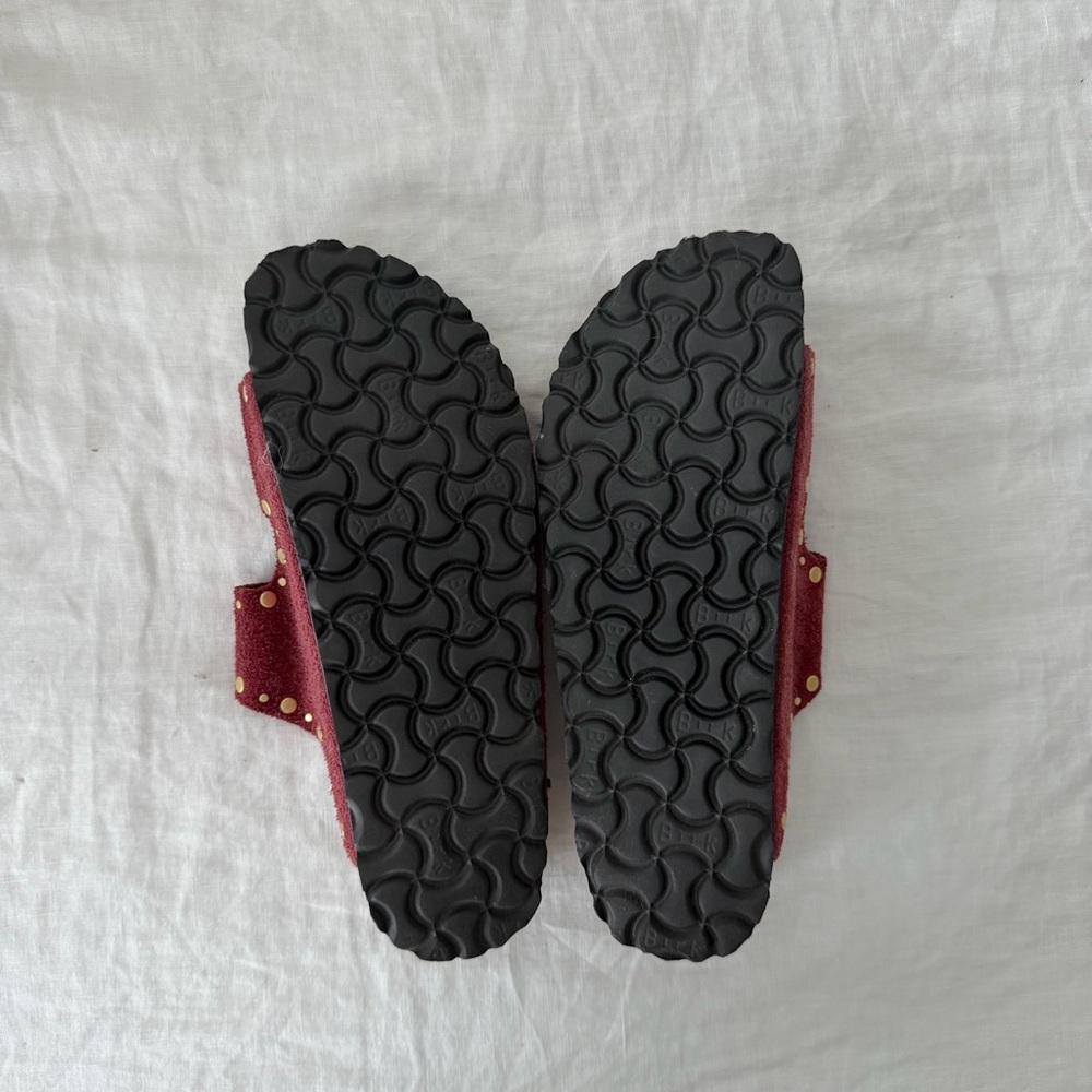 Birkenstock Burgundy Suede Double Strap Arizona Sandals w Gold Hardware - Picture 2 of 3
